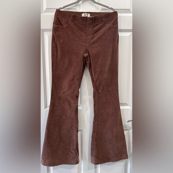 FREE PEOPLE WE THE FREE Jayde Cord Corduroy Flare Jeans Size 32 Cognac Boho - Picture 1 of 8